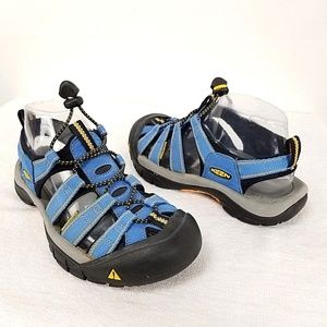 KEEN Sandals Hiking Outdoor Trail Waterproof 6.5
